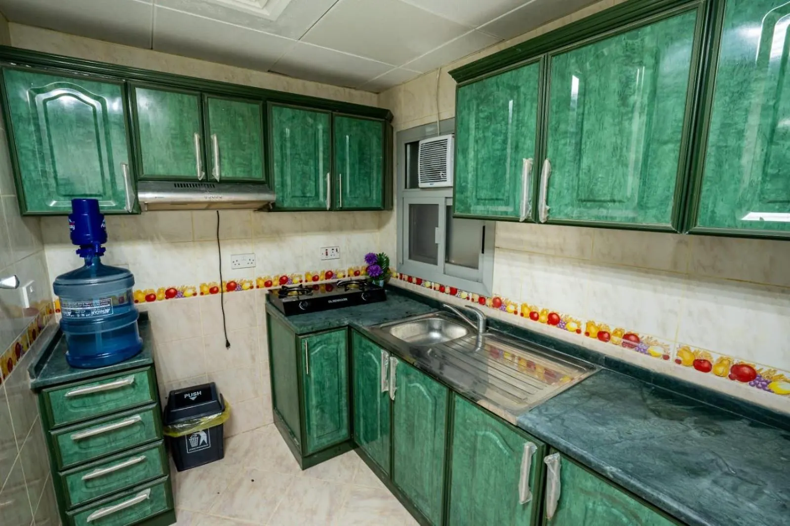 Peaceful Room For Family Or Couples Αμπού Ντάμπι Δωμάτια σε οικογενειακή κατοικία